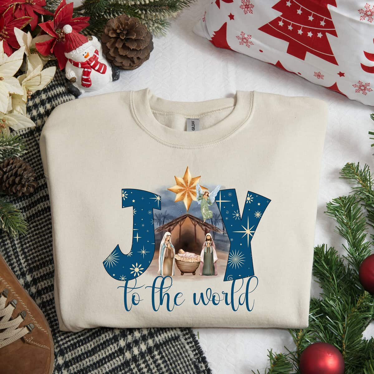 Christmas Nativity Scene Joy To The World Jesus Holy Night T-Shirt