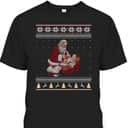 Santa Claus And Baby Jesus In The Manger Christmas Xmas T-Shirt Santa Claus And Baby Jesus In The Manger Christmas Xmas T-Shirt