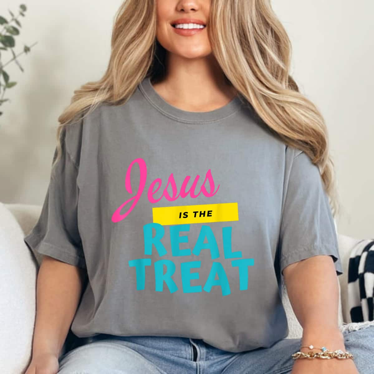 Jesus Christian Halloween Humor Church Trick Trunk Or Treat T-Shirt Jesus Christian Halloween Humor Church Trick Trunk Or Treat T-Shirt