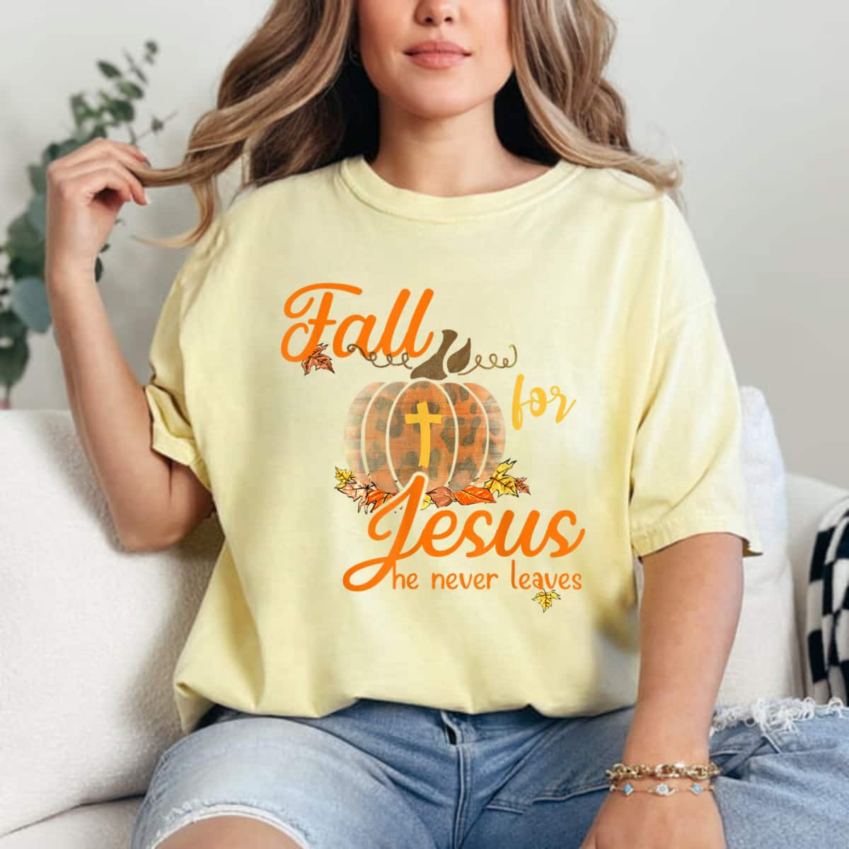 Fall For Jesus He Never Leaves Leopard Pumpkin Christian T-Shirt Fall For Jesus He Never Leaves Leopard Pumpkin Christian T-Shirt
