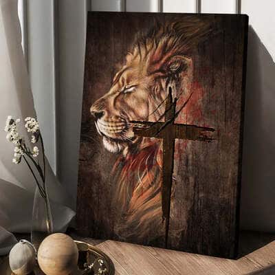 Stunning Lion Face Antique Cross Canvas Print