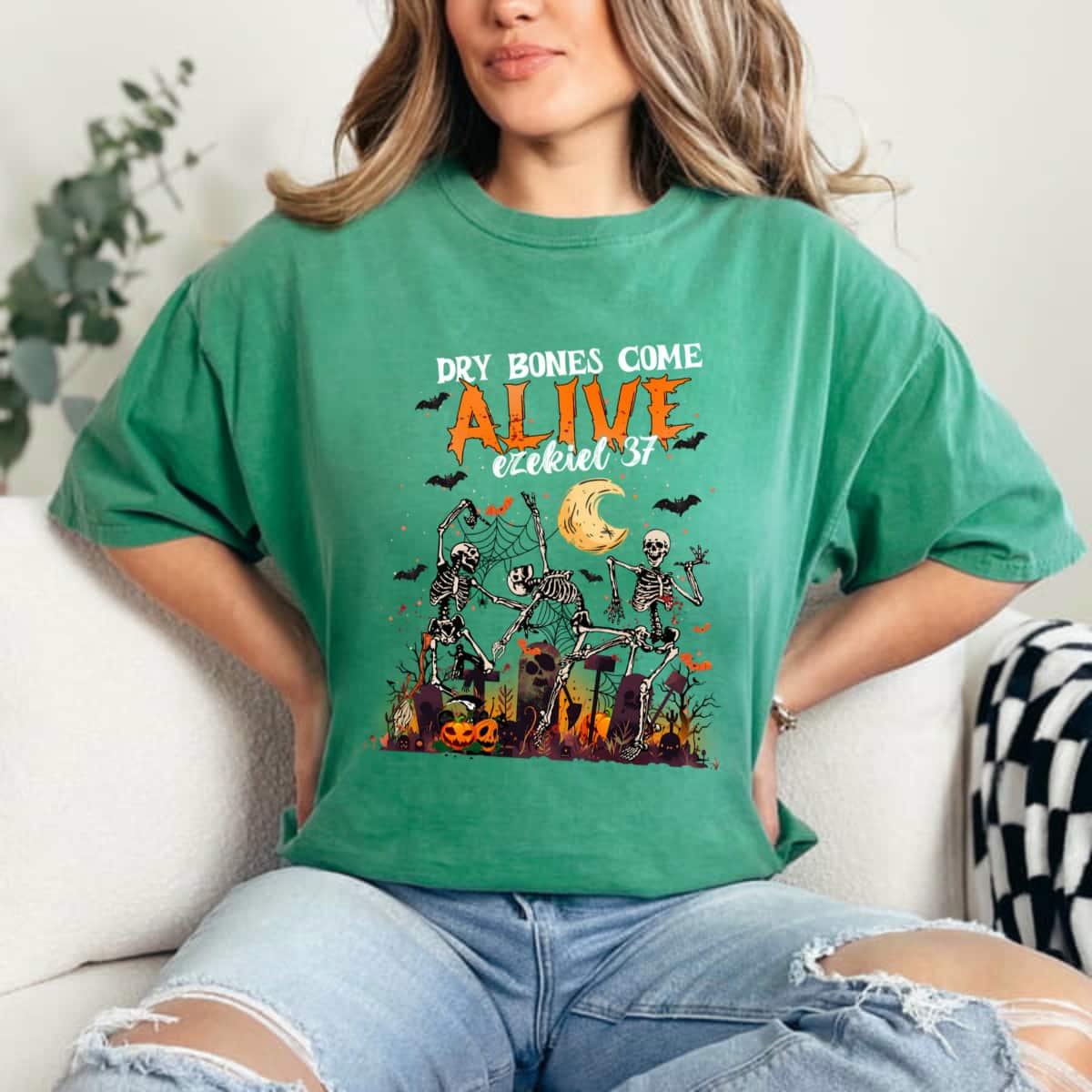 Dry Bones Come Alive Ezekiel 37 Funny Dancing Skeleton T-Shirt Dry Bones Come Alive Ezekiel 37 Funny Dancing Skeleton T-Shirt