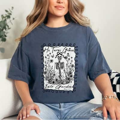 Dry Bones Come To Life Skeleton Bow Christian Halloween T-Shirt